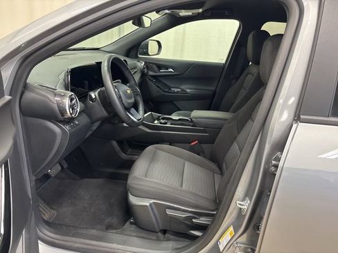 Used 2026 Chevrolet Equinox LT FWD image 15