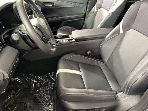 Used 2026 Toyota Camry SE image 21