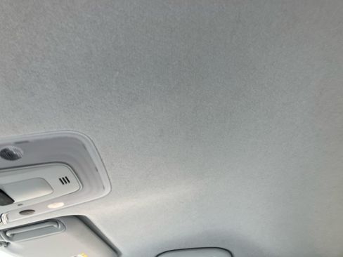 Used 2019 Toyota Prius XLE FWD image 23