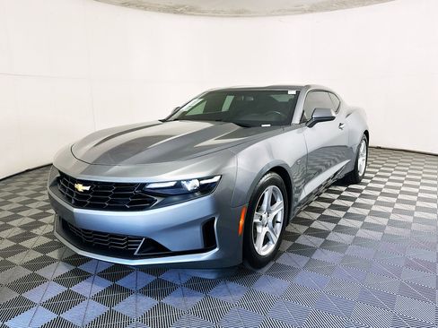 Used 2020 Chevrolet Camaro LT RWD image 7
