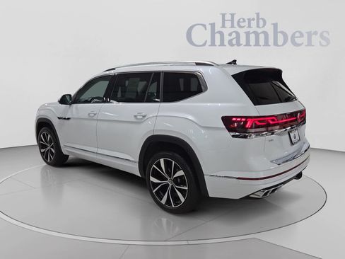 Used 2024 Volkswagen Atlas SEL Premium R-Line AWD/4WD image 3