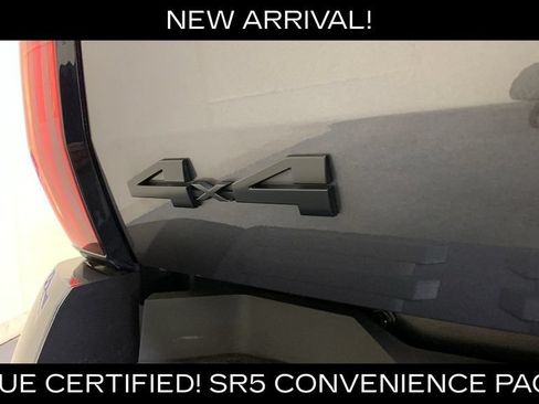 Used 2025 Toyota Tundra SR5 w/ SR5 Convenience Package AWD/4WD image 19