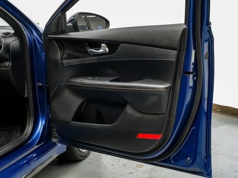 Used 2021 Kia Forte GT image 49