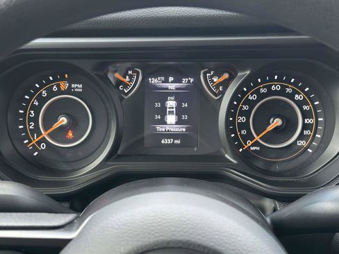 Used 2024 Jeep Gladiator Sport image 24