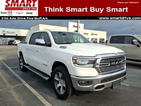 Used 2023 RAM 1500 Laramie AWD/4WD image 1