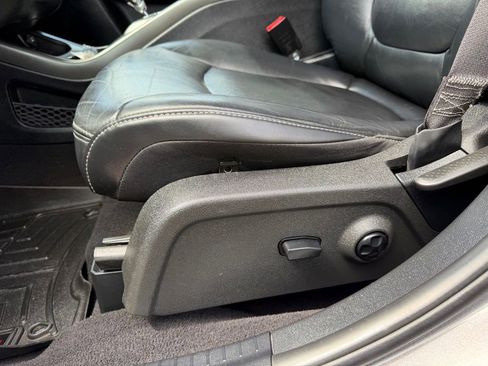 Used 2017 Dodge Journey Crossroad w/ Popular Equipment Group AWD/4WD image 14