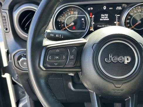 Used 2022 Jeep Wrangler Unlimited Sport image 28