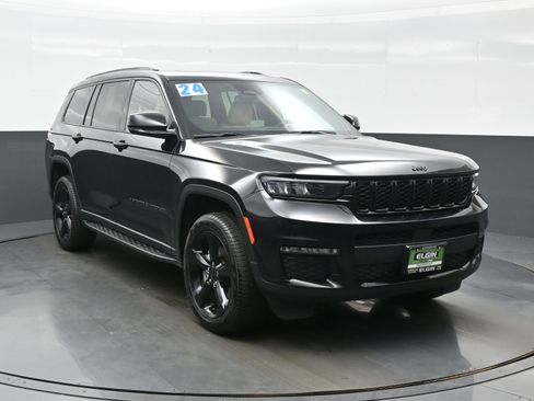Used 2024 Jeep Grand Cherokee L Limited w/ Black Appearance Package AWD/4WD image 11