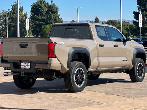 New 2026 Toyota Tacoma TRD Off-Road w/ TRD Off Road Premium Package AWD/4WD image 4