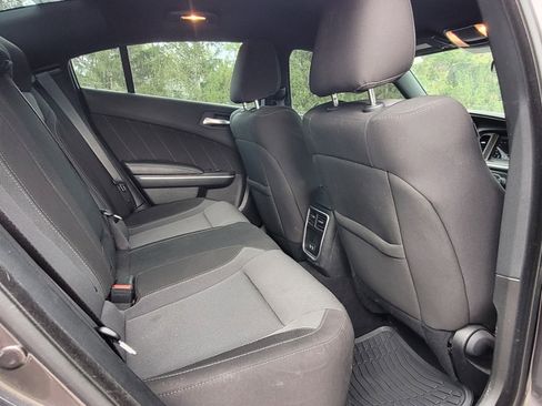 Used 2020 Dodge Charger SXT image 18