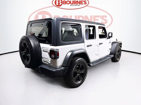 Used 2022 Jeep Wrangler Unlimited Sport AWD/4WD image 9