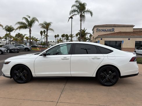 Used 2024 Honda Accord Sport image 6