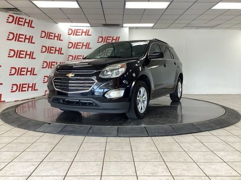 Used 2017 Chevrolet Equinox LT w/ Convenience Package AWD/4WD image 3