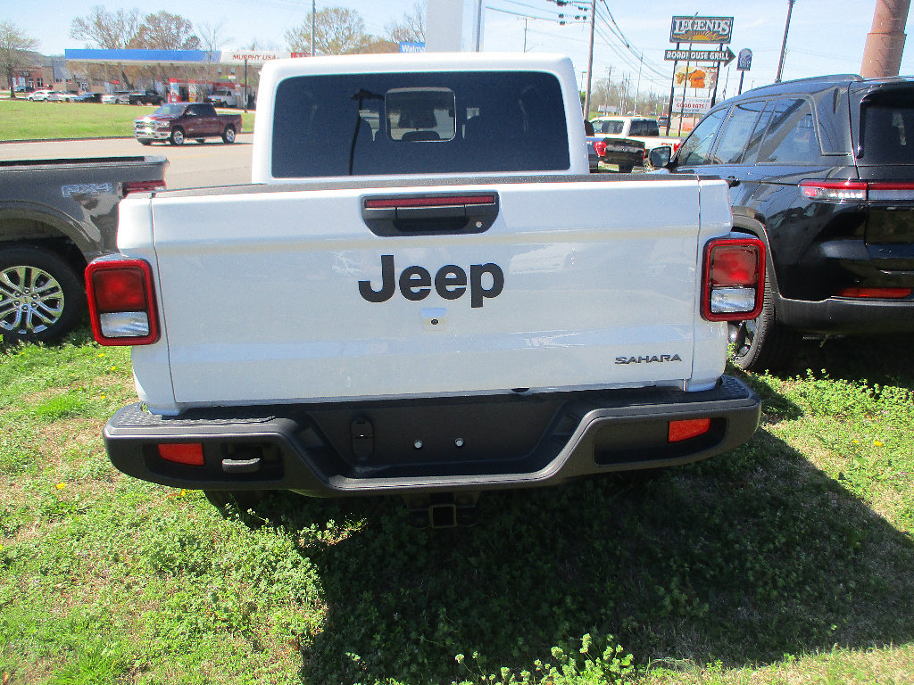 New 2026 Jeep Gladiator Sport AWD/4WD image 16