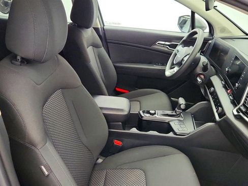 Used 2024 Kia Sportage LX FWD image 21