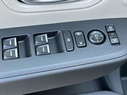 New 2026 Honda Pilot Touring image 11