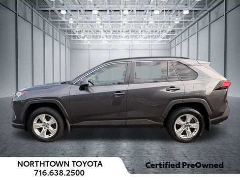 Used 2020 Toyota RAV4 XLE w/ Convenience Package AWD/4WD image 6