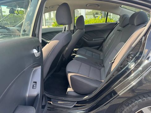 Used 2018 Kia Forte LX w/ LX Popular Package FWD image 8