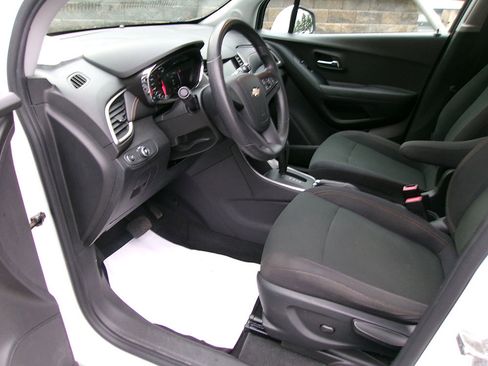 Used 2017 Chevrolet Trax LS w/ LPO, Protection Package image 13