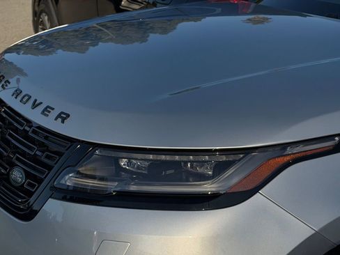 Used 2024 Land Rover Range Rover Velar S image 33