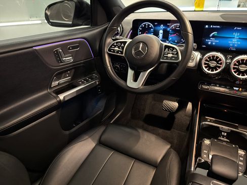 Certified 2022 Mercedes-Benz GLB 250 image 27
