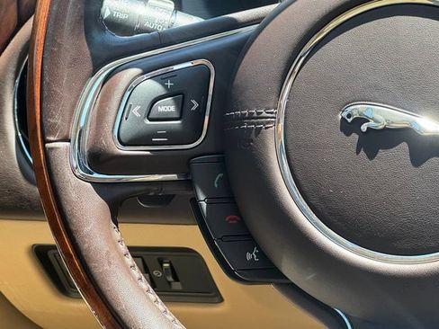 Used 2018 Jaguar XJ L Portfolio RWD image 14