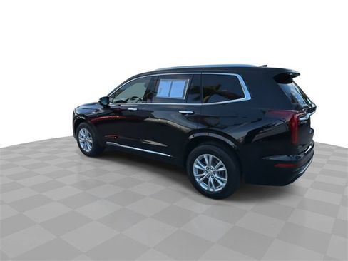 Certified 2023 Cadillac XT6 Luxury image 11