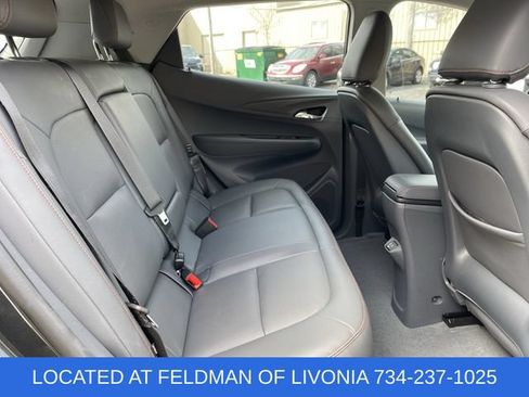 Used 2020 Chevrolet Bolt Premier w/ Infotainment Package FWD image 26