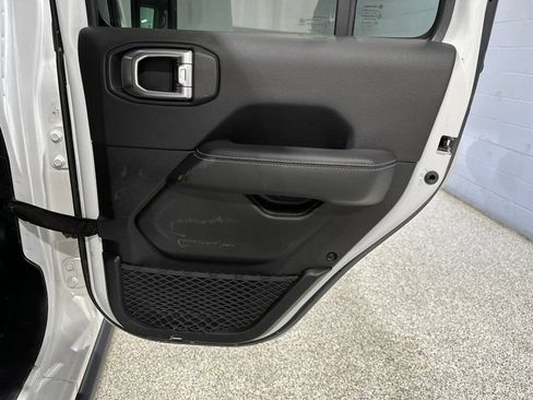 Used 2020 Jeep Gladiator Rubicon AWD/4WD image 20