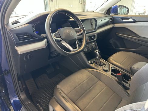 Used 2022 Volkswagen Taos SE image 7