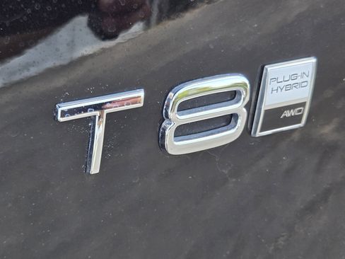 Certified 2025 Volvo XC90 T8 Plus w/ Protection Package Premier image 20