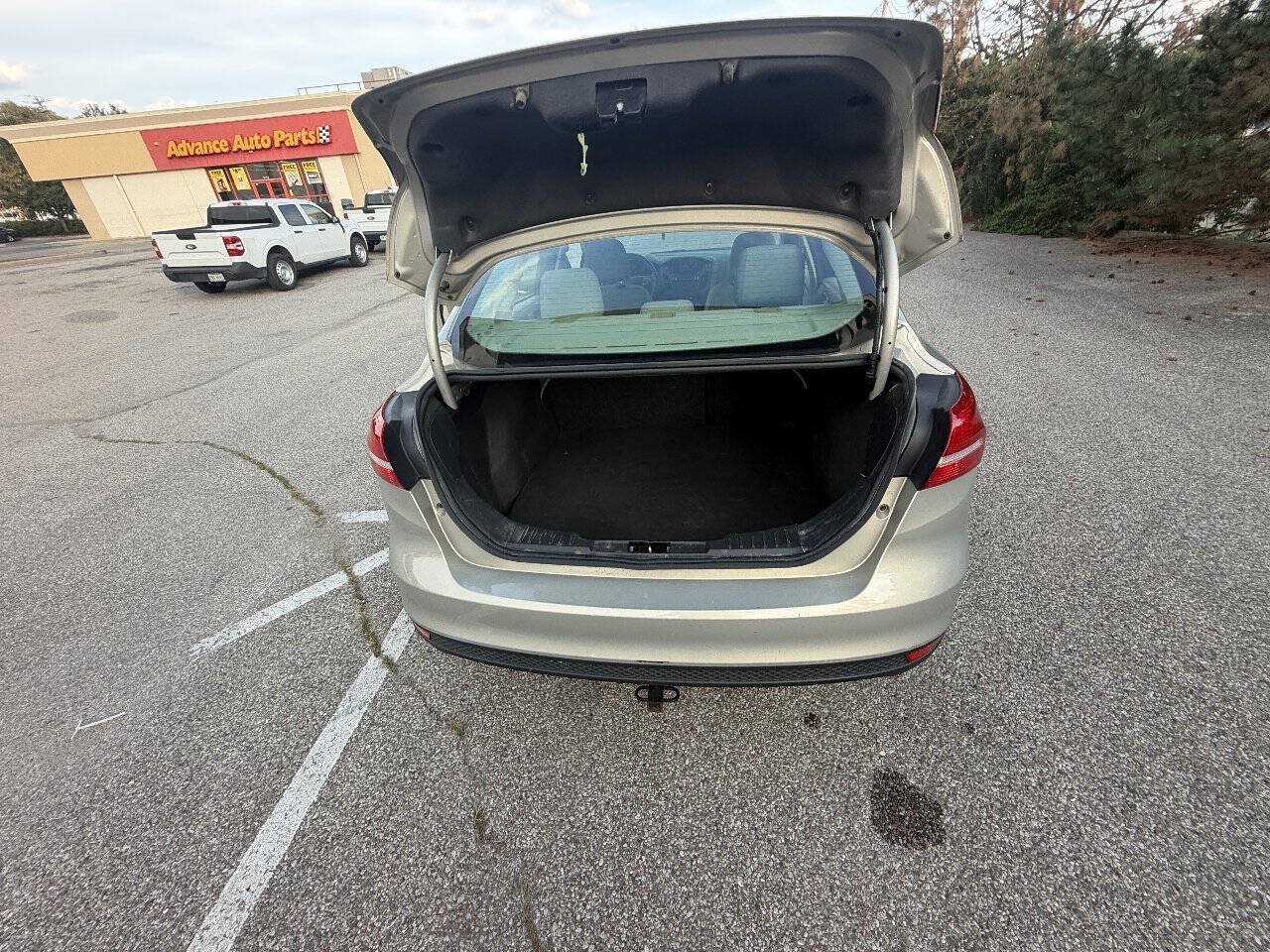 Used 2016 Ford Focus SE FWD image 17