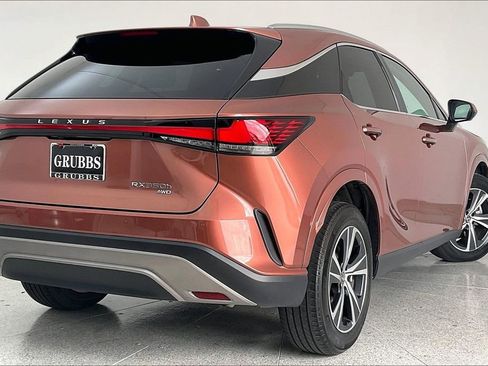 Used 2023 Lexus RX 350 image 2