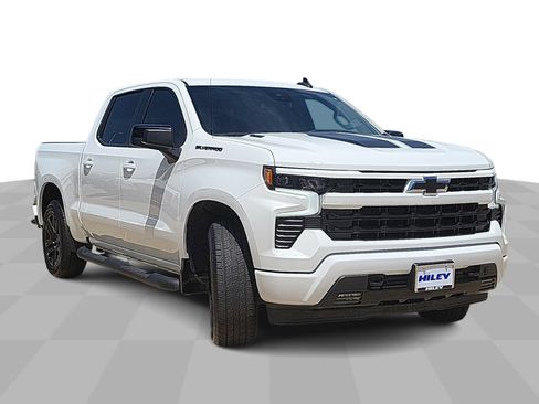 Certified 2025 Chevrolet Silverado 1500 RST w/ Rally Edition AWD/4WD image 2