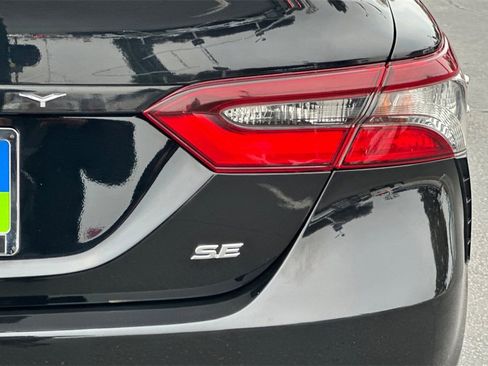 Used 2022 Toyota Camry SE image 30