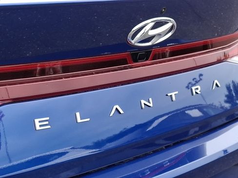 Certified 2023 Hyundai Elantra SEL w/ Convenience Package FWD image 29