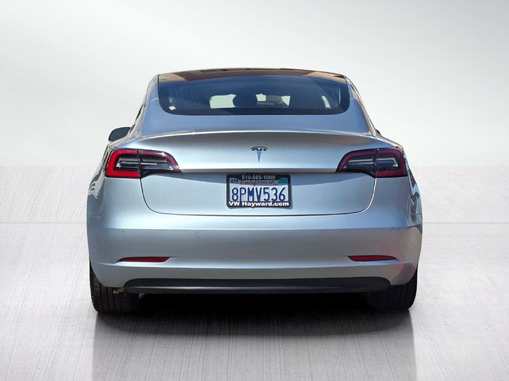 Used 2018 Tesla Model 3 Long Range RWD image 6