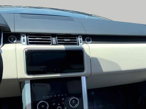 Used 2018 Land Rover Range Rover HSE AWD/4WD image 6