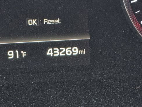 Used 2023 Kia K5 GT-Line FWD image 9