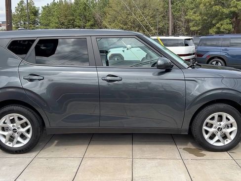 Used 2024 Kia Soul LX w/ Option Group 015 image 15