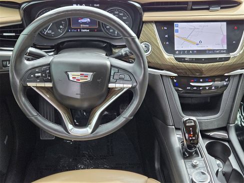 Used 2020 Cadillac XT6 Premium Luxury w/ Platinum Package image 10