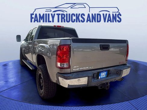 Used 2012 GMC Sierra 2500 SLT w/ SLT Convenience Package AWD/4WD image 3