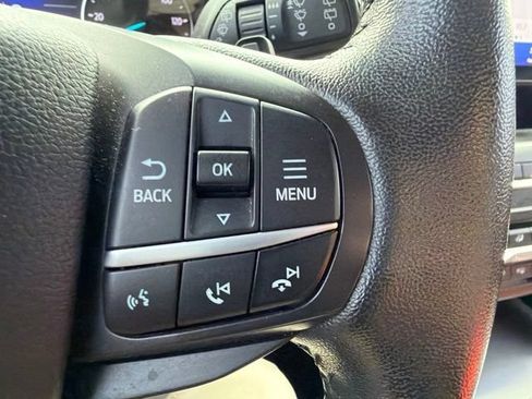Used 2020 Ford Explorer XLT w/ Equipment Group 202A AWD/4WD image 46