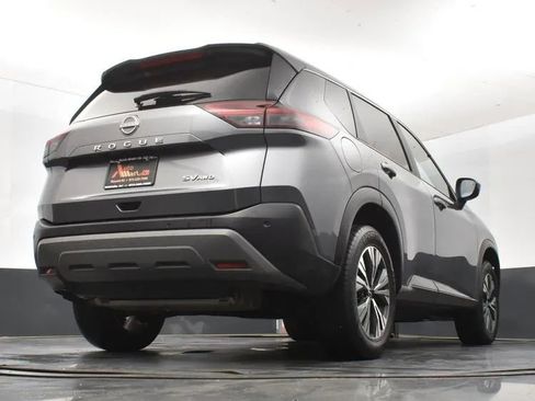 Used 2023 Nissan Rogue SV image 13