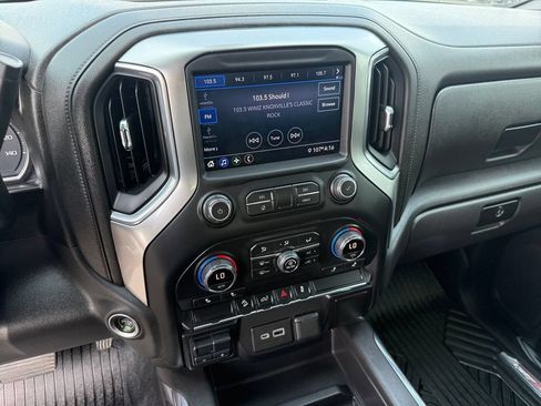 Used 2021 Chevrolet Silverado 1500 LT Trail Boss w/ Bed Protection Package AWD/4WD image 18