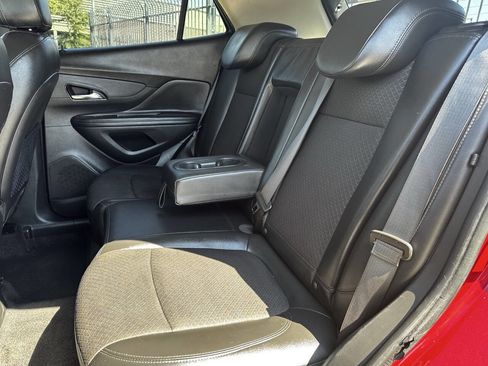 Used 2019 Buick Encore Preferred image 21