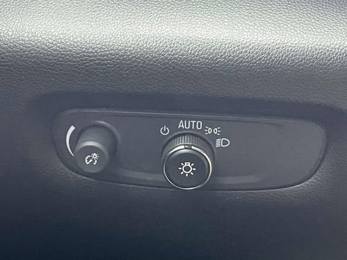 Certified 2023 Chevrolet Traverse Premier image 27