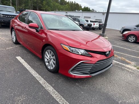 Used 2023 Toyota Camry LE FWD image 1