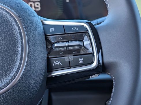 Used 2026 Kia Carnival image 28