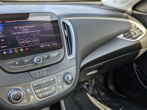 Used 2024 Chevrolet Malibu LT image 15